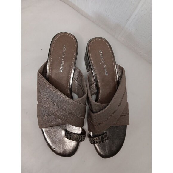 Donald J Pliner Toto Womens 8.5 M Gold Metallic Strappy Sandals Toe Ring Slip On - Picture 2 of 9